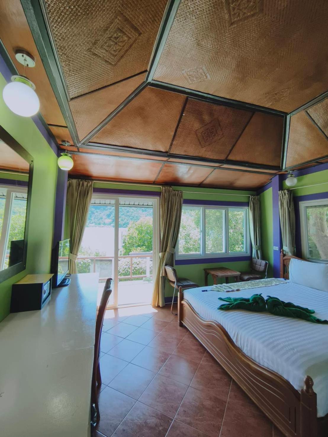 Phi Phi View Point Resort Экстерьер фото