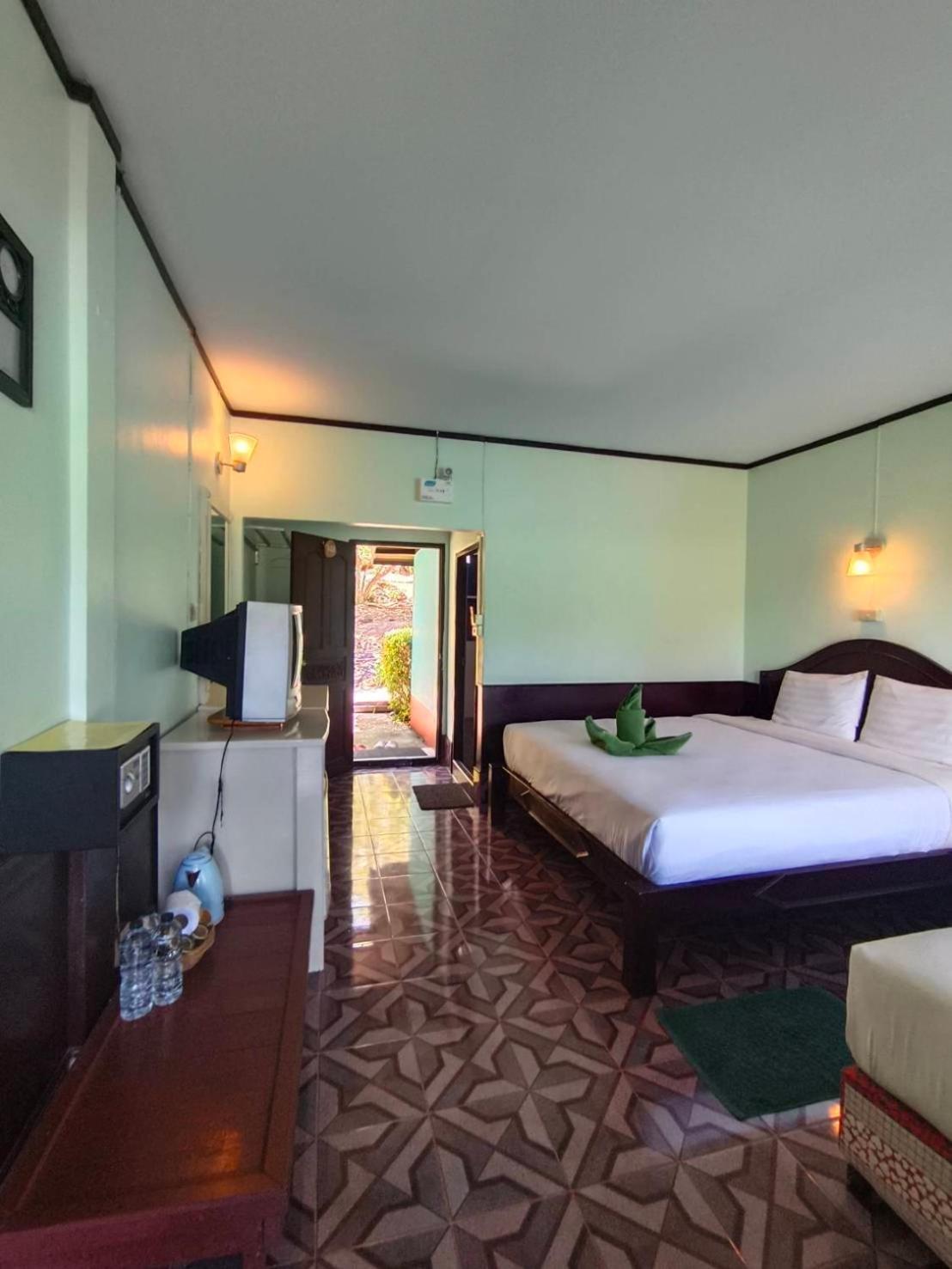 Phi Phi View Point Resort Экстерьер фото